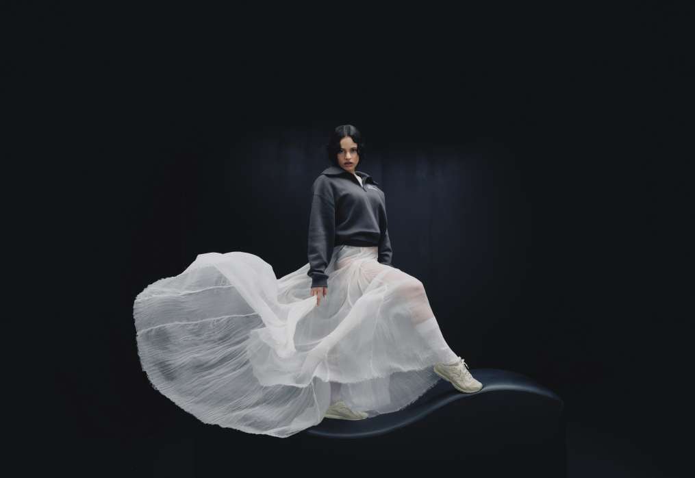 ROSALÍA PROTAGONIZA LA CAMPAÑA DE NEW BALANCE PARA EL NUEVO 204L