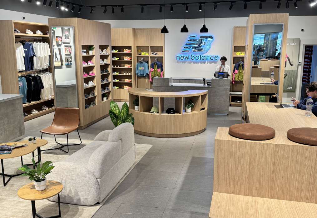 LA PASIÓN DEL FÚTBOL LLEGA A LAS TIENDAS NEW BALANCE