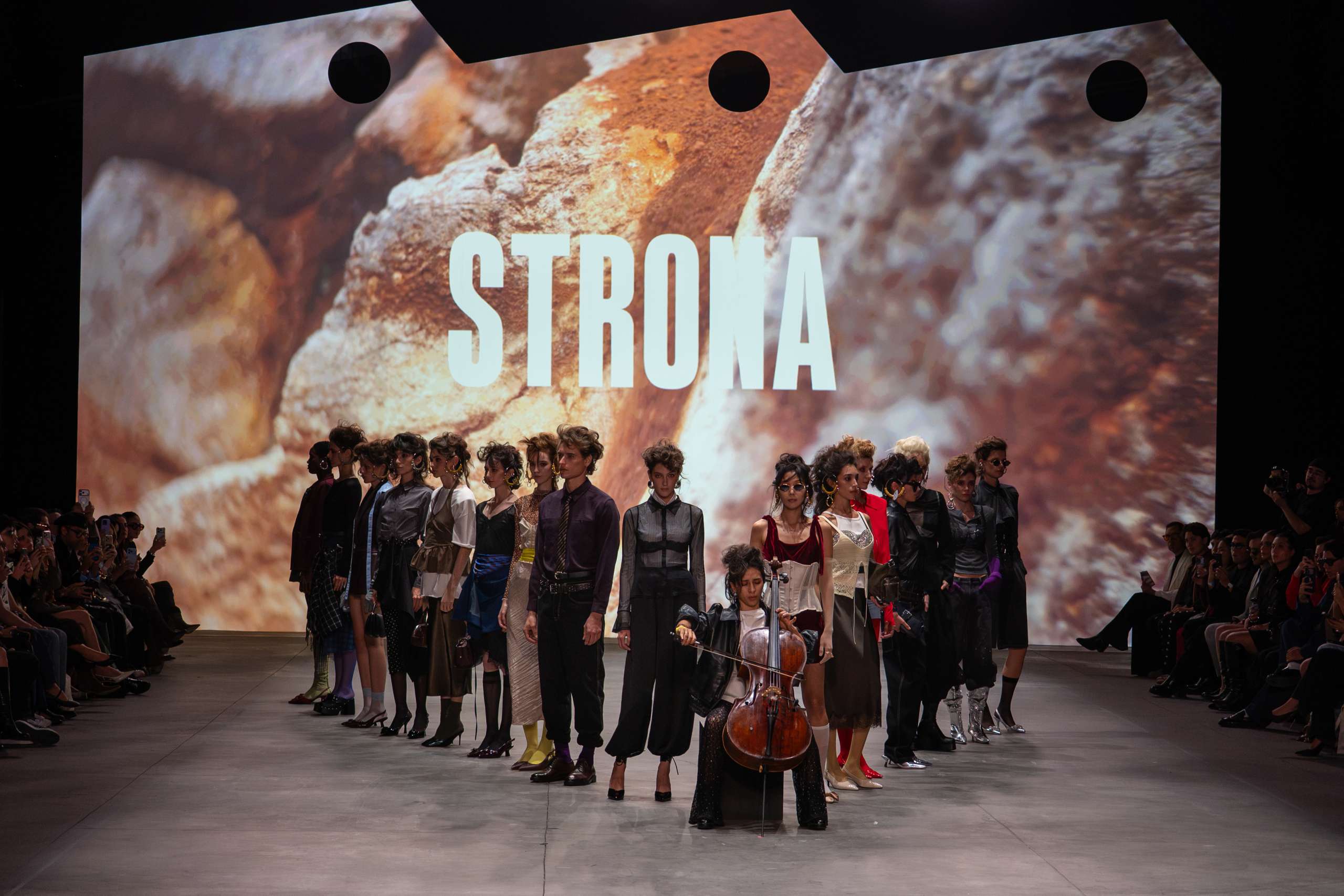 STRONA PRESENTA SU COLECCIÓN “NOSTALGIA MODERNA” EN VOLVO FASHION WEEK MÉXICO 2026.